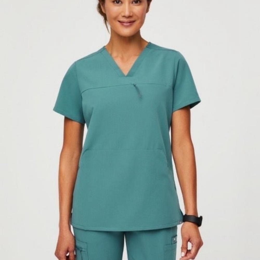 Figs Remix Casma Zip Pocket Limited Edition Hydrogreen Scrub Top Size Small